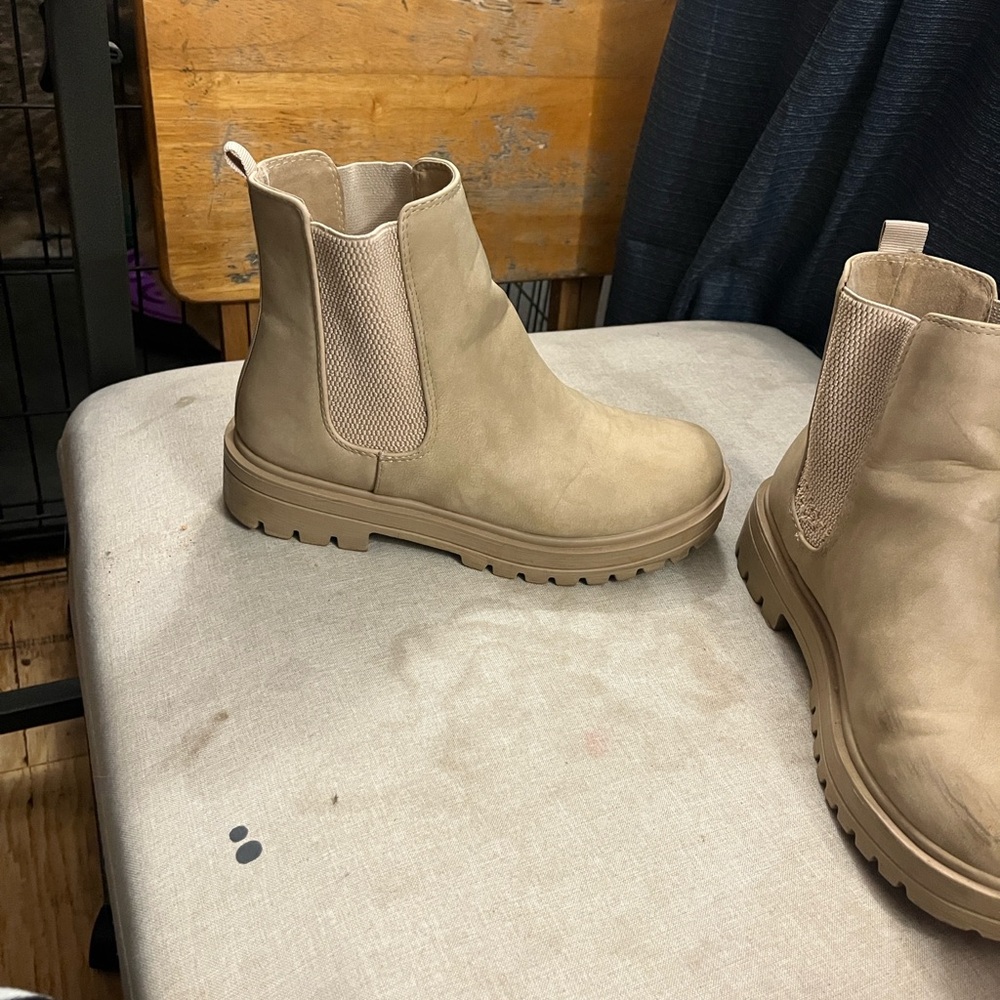 Tan Chelsea Boots
